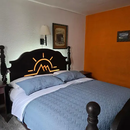Sundowner Inn